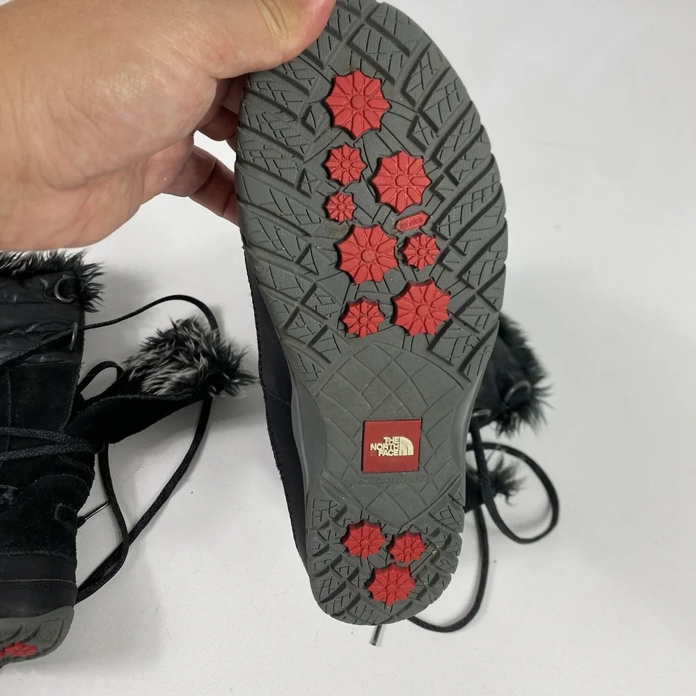 The North Face model snowflake snow